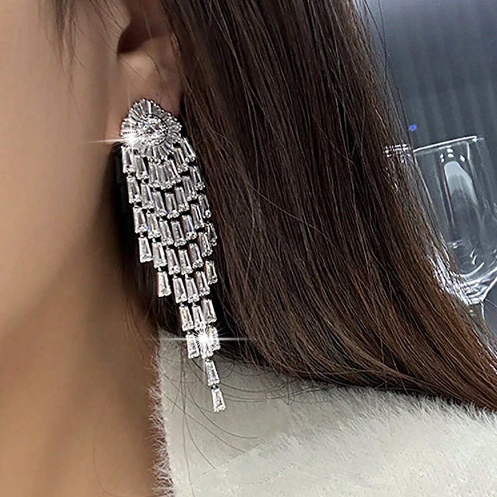 White Preppy Women's Shiny Tassel Earrings
